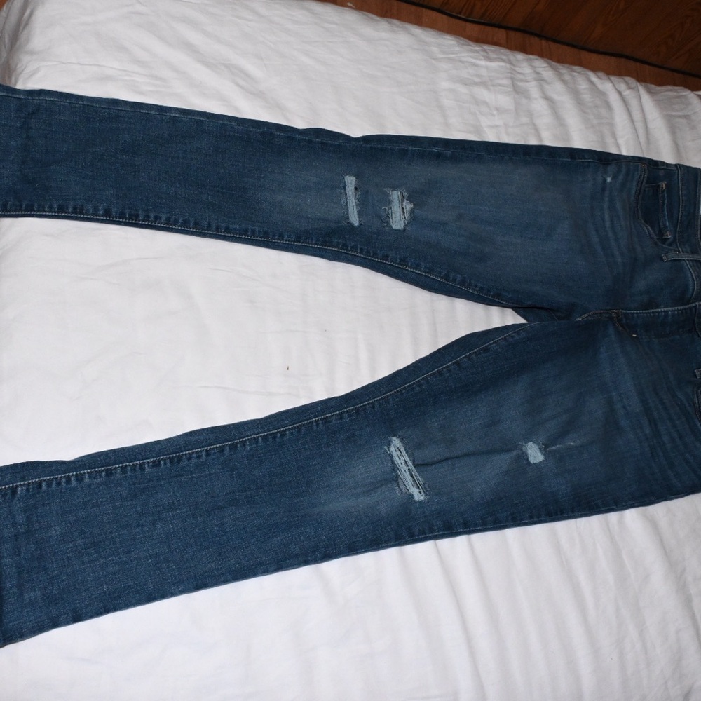 Levi's Women's Skinny Jeans Medium Wash Blue Distressed Denim Button Zip